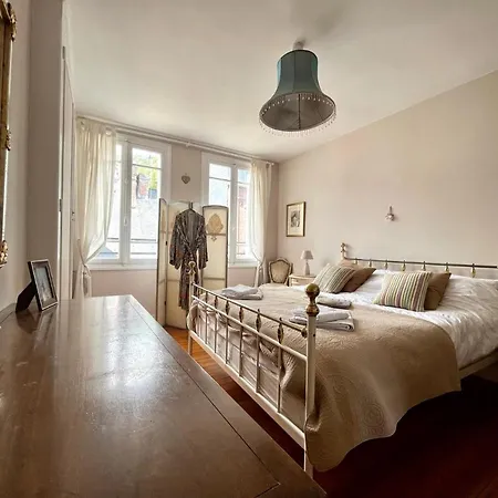 House * 翁弗勒尔