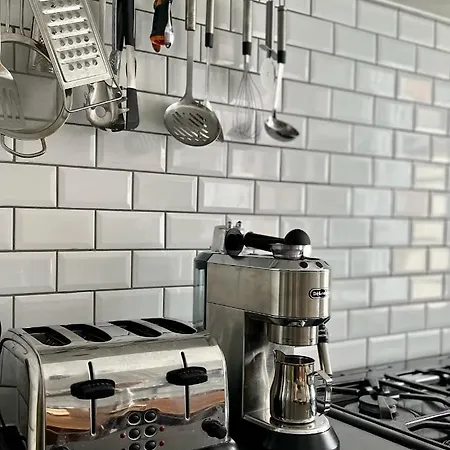 House בית נופש